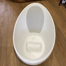 Shnuggle Baby Bath. Baby Bath