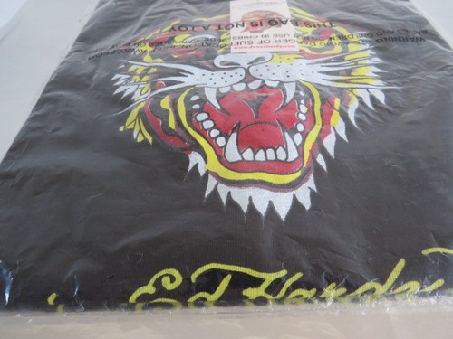 Bnwt hardy oversized large - bnwt,