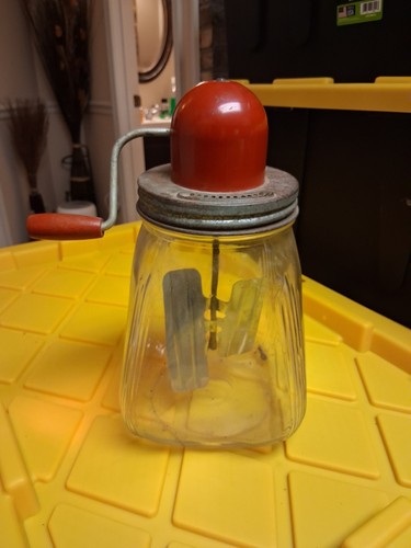 Antique dazey quart butter - ,