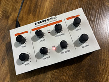 MAM MB33 Analog Retro Bass