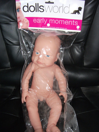Dolls world early moments - world,