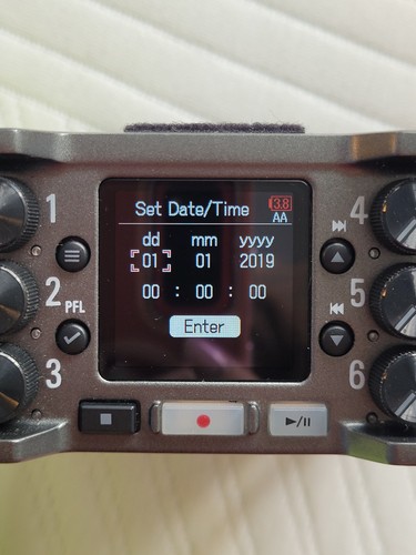 Zoom multi track field - f6,