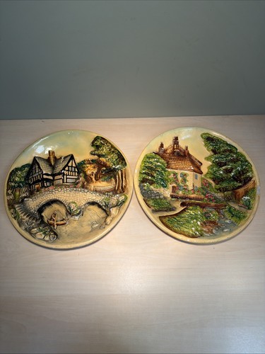 Pair vintage chalkware - of,