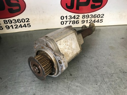 Front hydraulic cylinder