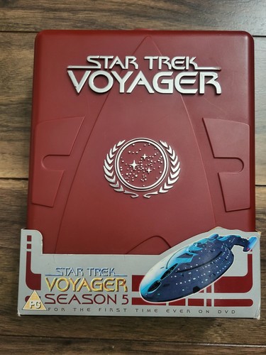 Star trek voyager series - voyager,