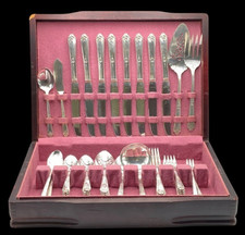 Oneida SWEET BRIAR 1948 Tudor Silverplate 72-Pc Set Service For 8 + Bonus Pieces