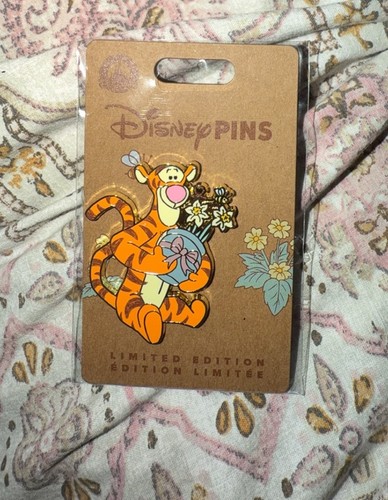 Disney tigger floral pin - floral,