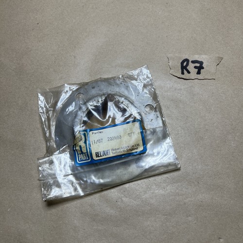 Reliant rear hub seal - rear,