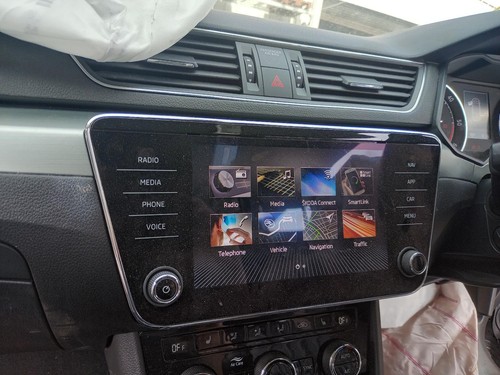 Skoda superb display screen - skoda,