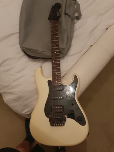 Fender stratocaster - fender,