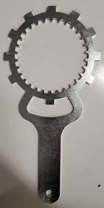 Clutch removal holding - removal, tool