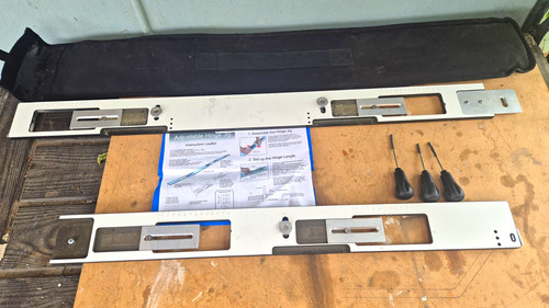 Adjustable hinge jig door - hinge,