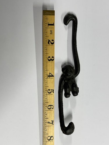 Antique cast iron - 7, 1/2”