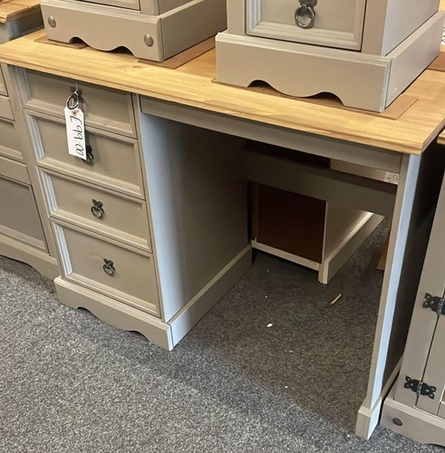 Corona grey wax pine dressing - grey,