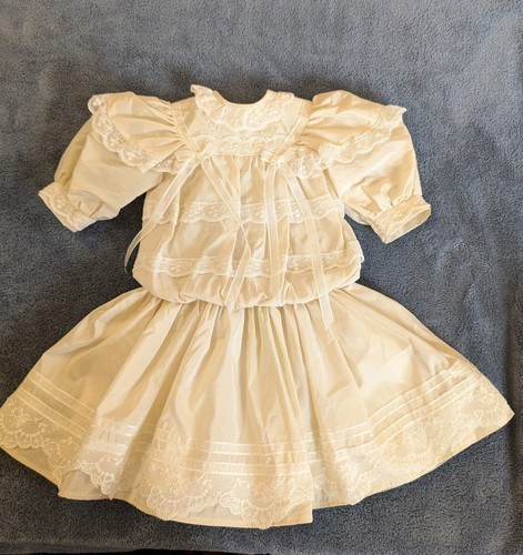 Antique style handmade cream