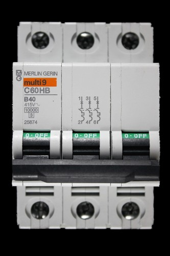Merlin gerin amp curve b - merlin,