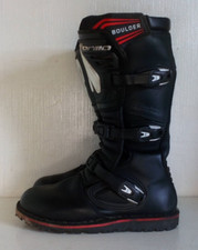 Forma Boulder Black Leather