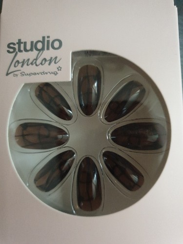 Studio london superdrug - studio,