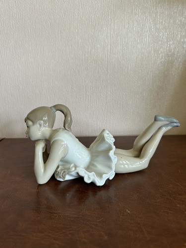 Nao lladro pensive ballet - nao,