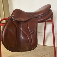 Devecoux Biarritz Jump saddle