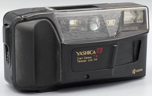 Yashica 35mm compact - yashica, t3