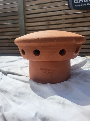 Terracotta pepper pot - pot, chimney