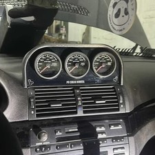 BMW E46 dashboard gauge pod