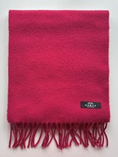 100% Pure New Wool Fuchsia