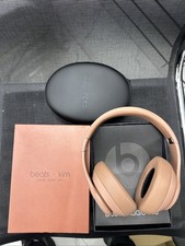 Beats X Kim Studio Pro Studio