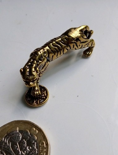 Small brass tiger figurine - brass,