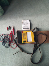 Vintage Robin M2000 Insulation Continuity Tester + Leads  Case and Manual