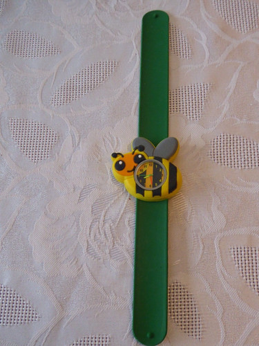 Childrens bumble bee snap - bee,