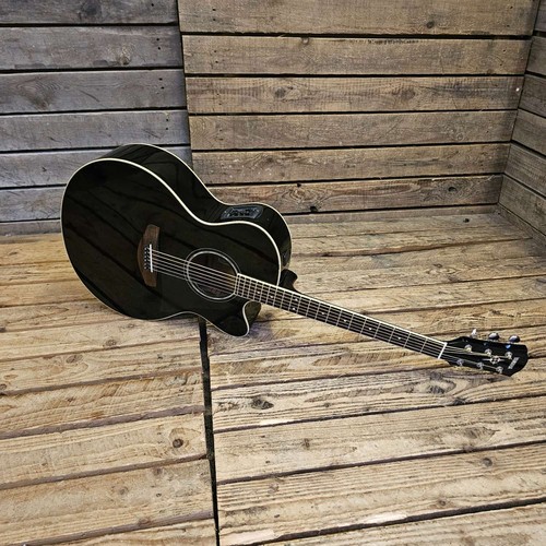 Electro acoustic guitar yamaha - acoustic,