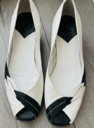 Van dal shoes white black - 5d,