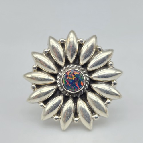 Black opal ring - black, flower