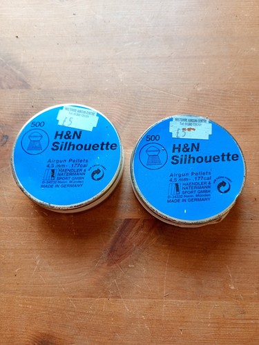N silhouette pellets - &,