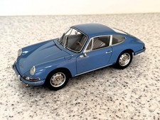 CMC 1/18 SCALE PORSCHE 901