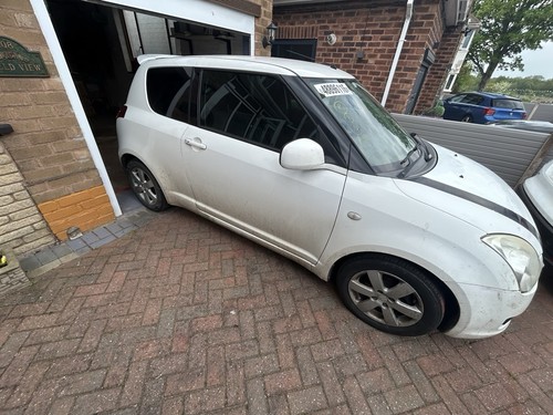 Suzuki swift 2009 wing mirror - 2009,
