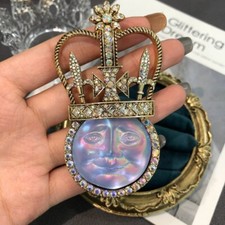 Sun Moon Face Brooch Blue