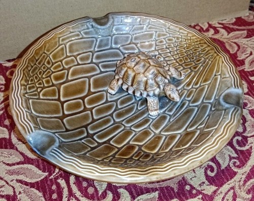 Wade vintage tortoise ashtray - tortoise,