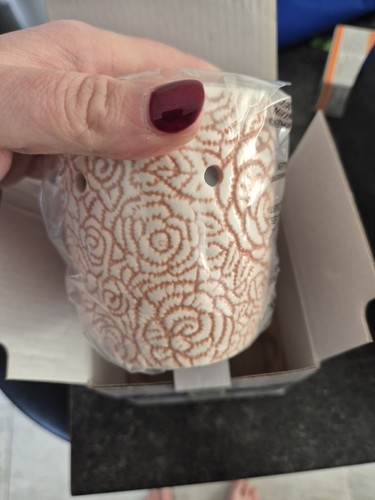 Scentsy wax burner brand new - wax,