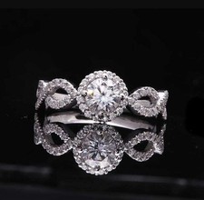 1.96CTW Round Cut VVS1