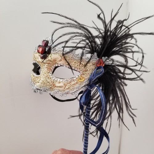 Adult venetian mask - gold, black