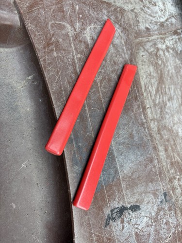 Peugeot 205 gti red insert - red,
