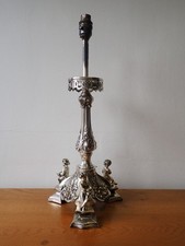 Metal cherub putti table lamp