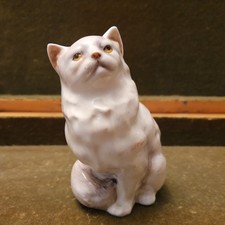 ROYAL DOULTON CAT PERSIAN SEATED HN 2539 STYLE ONE WHITE GLOSS PERFECT VERY RARE
