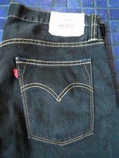 Black Levis 504 - W34 L30.