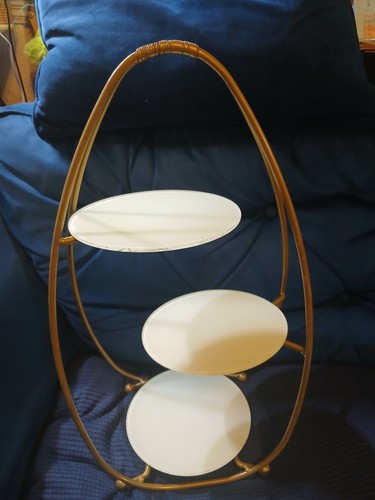 Tier gold colour and glass - tier,