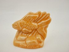 Wade Whimsie  Premiums, Red