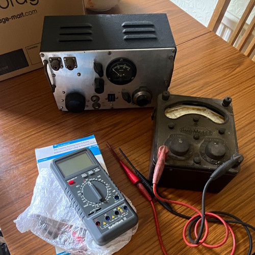 Vintage radio and workshop - radio,